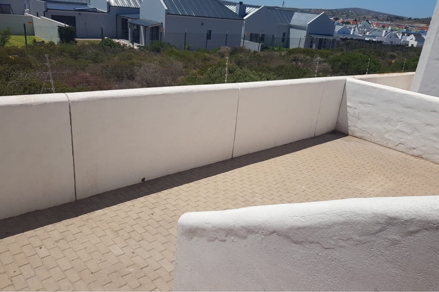 To Let 6 Bedroom Property for Rent in Apollo Ridge Western Cape